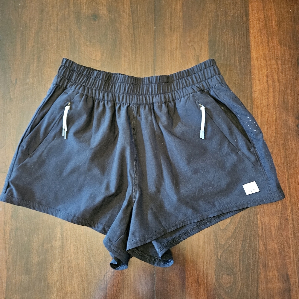 Vouri Dash shorts xs excellent pre-owned condition